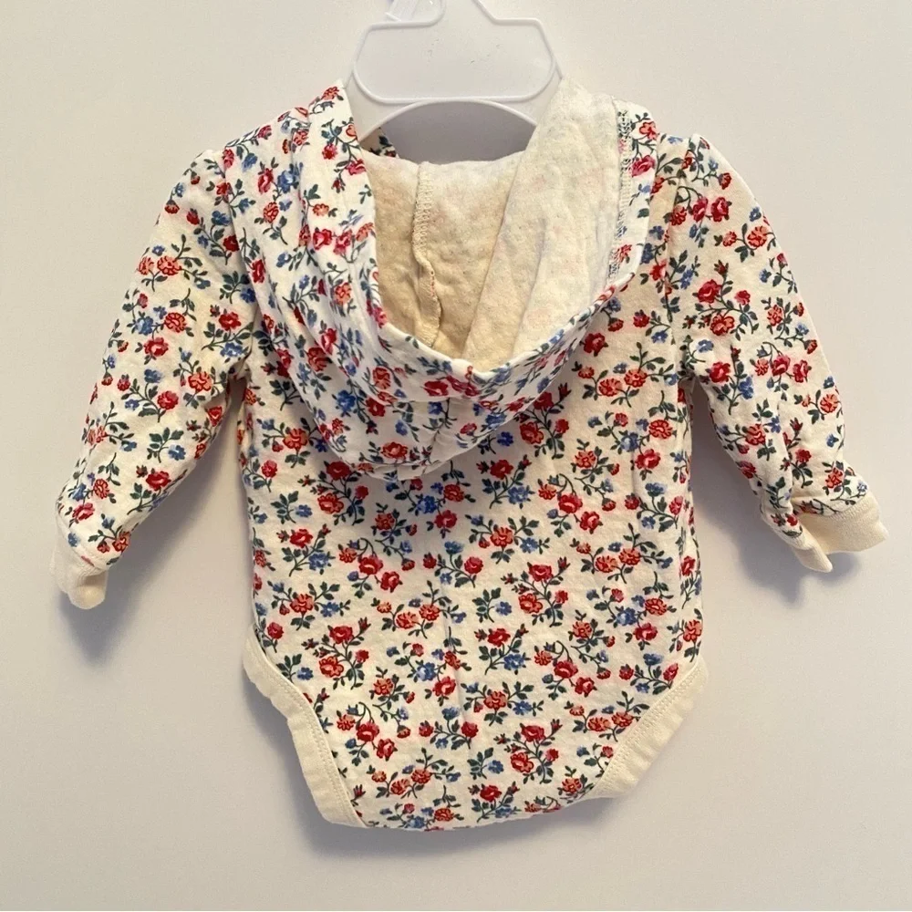 OshKosh B'gosh Baby Girl's Bodysuits & Floral Jogger Set Bundle Size 3 Months